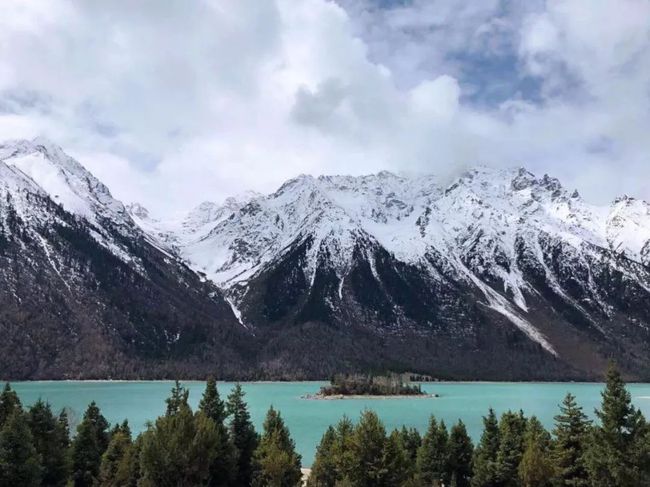 自驾房车闯西藏 在世界屋脊看不一样的风景